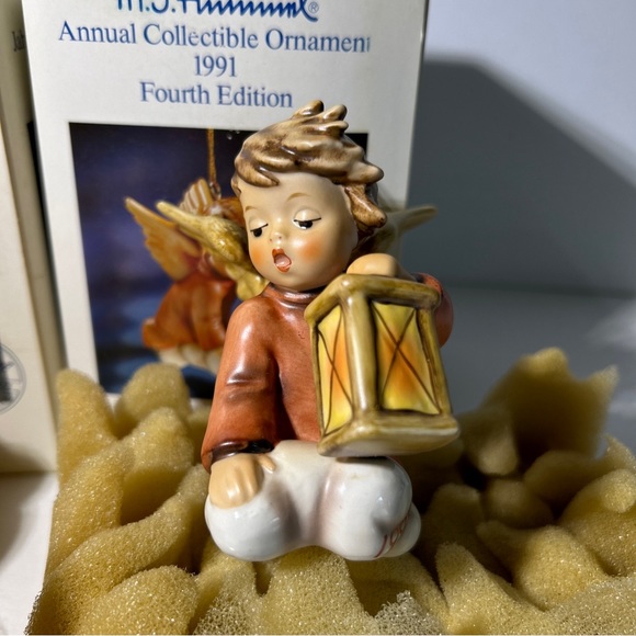 Hummel Annual Ornament 90׳s Lot Of 3 Peace On Earth~Vierte Auflage~Sweet Treats - Picture 2 of 10